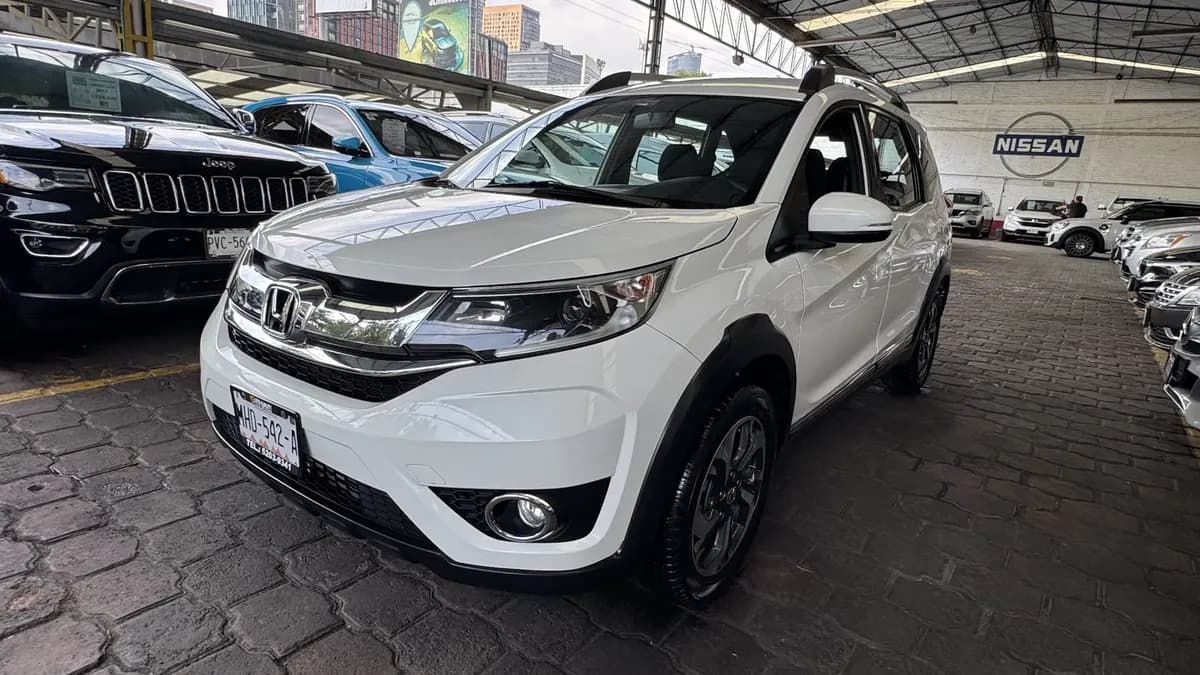 Honda BR-V — foto 1 de 20