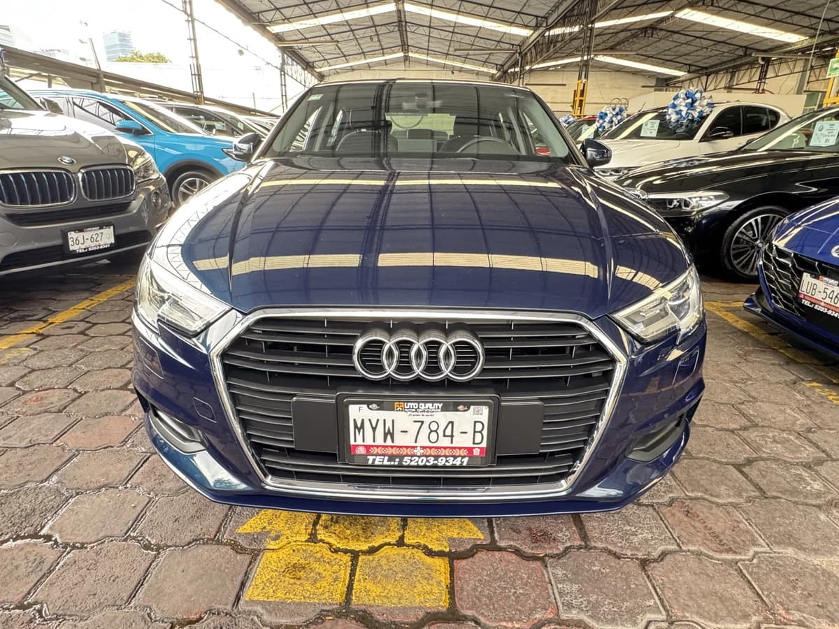 Audi A3 — foto 1 de 18