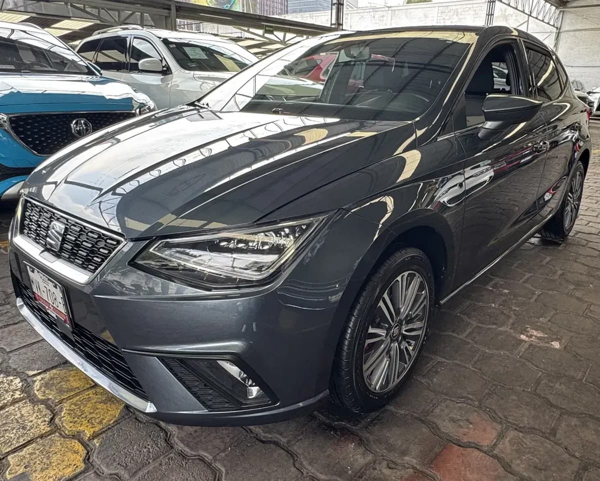 Seat Ibiza — foto 1 de 20