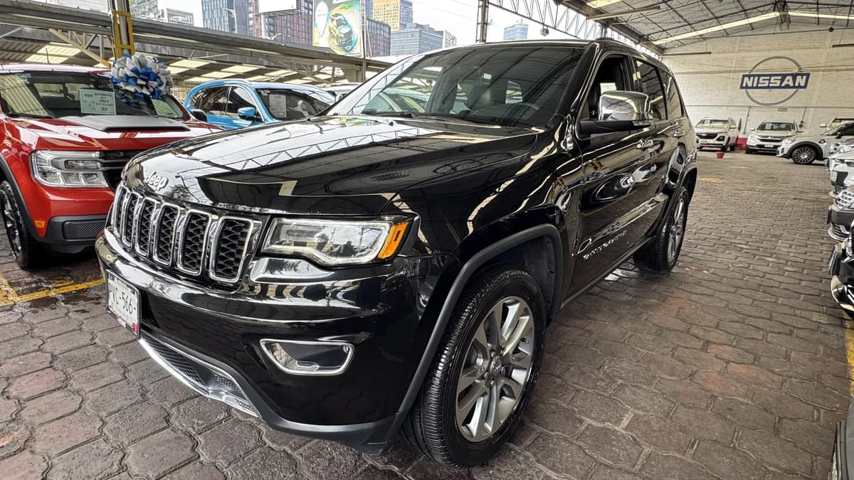 Jeep Grand Cherokee — foto 1 de 20